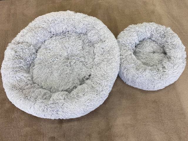 Size Comparison Between Calming Bed