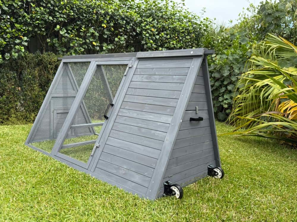 Lodge Chicken Coop - Wheels on One Side