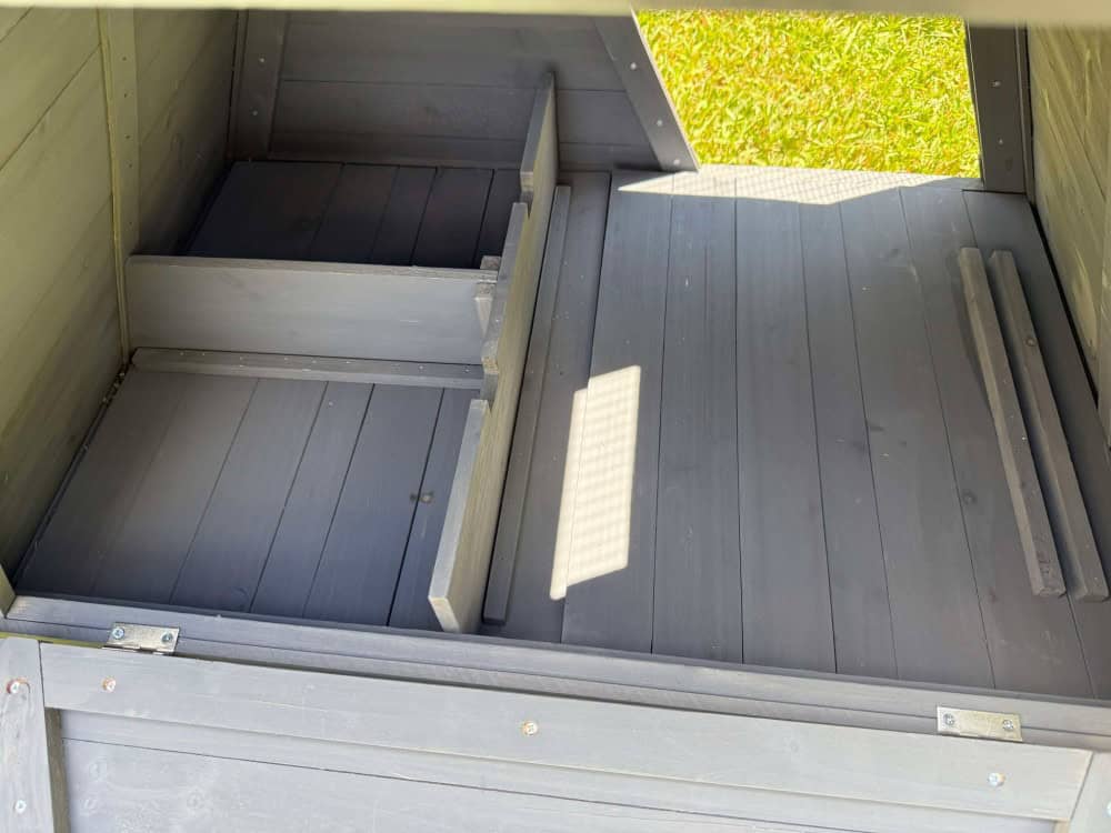 Somerzby Lodge Hutch - Inside